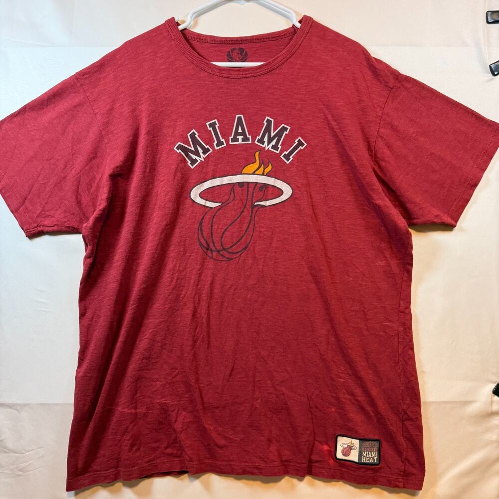 NBA Store Miami Heat Property of 1988 Graphic T Shirt Red Mens Size XXL 2XL